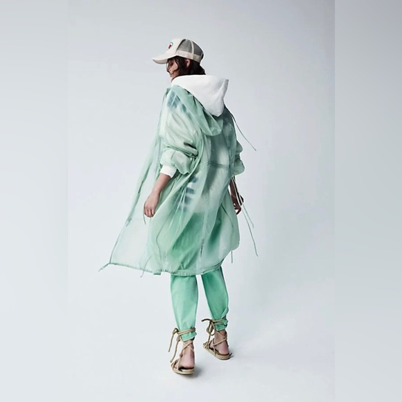 8. NWT Free People Addie Packable Poncho - Picture 9 of 10